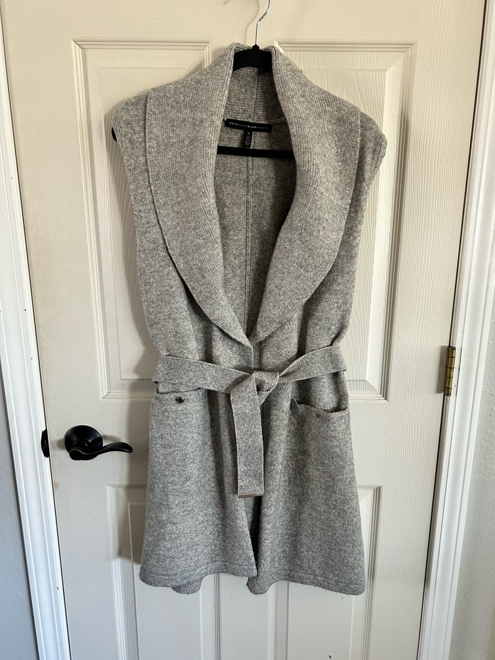 White House Black Market Gray Sweater Vest Wrap with Tie Belt Sleeveless Sz Med